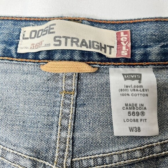 LEVIS 569 Jeans‎ Mens 38 Blue Loose Fit Distressed Denim Shorts - Picture 6 of 11